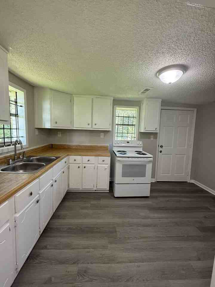 9720 Westfield Pl #1 - Photo 5 of 13