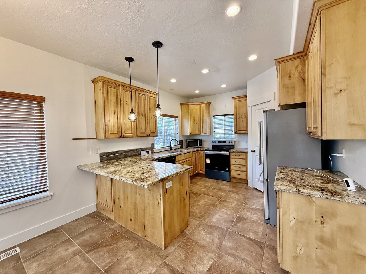 6577 W Valhalla Cir #1 - Photo 3 of 36