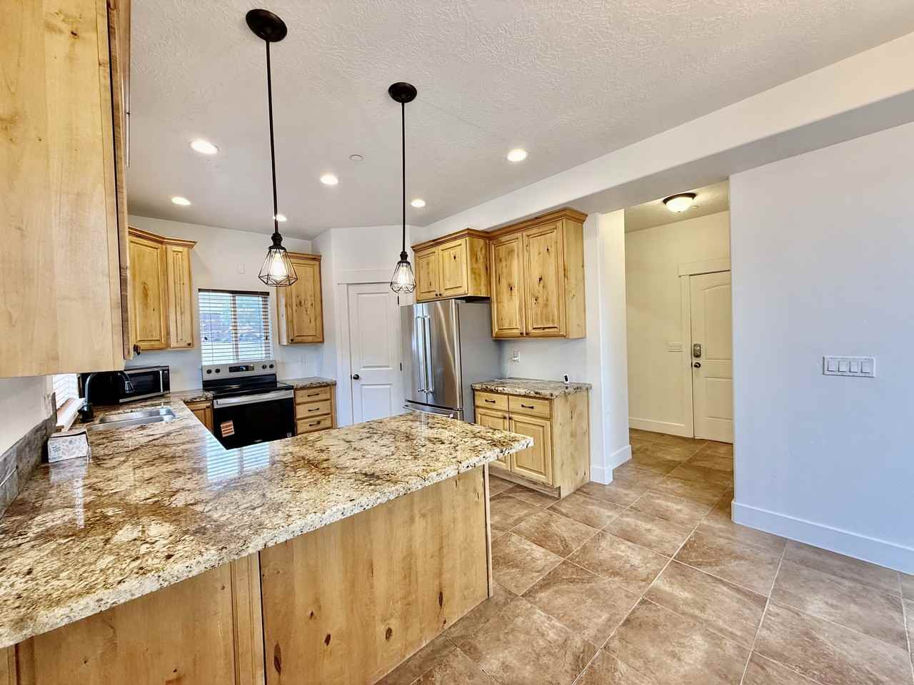 6577 W Valhalla Cir #1 - Photo 4 of 36