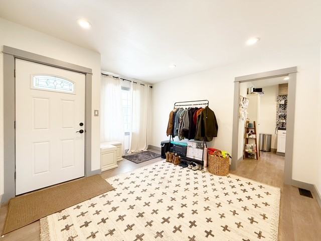 208 S Summit Ave #1 - Photo 7 of 50