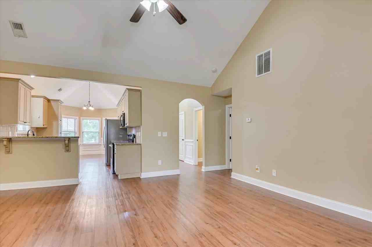 621 Shipley Ave #1 - Photo 7 of 36