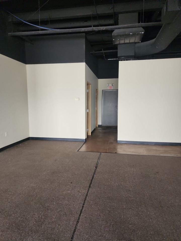 346 W ENTERPRISE - 352 #352 - Photo 2 of 8