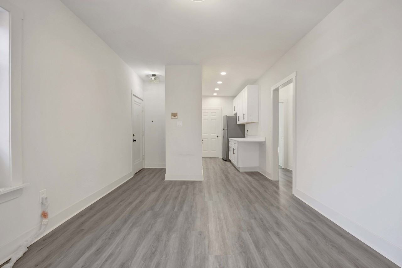 6405 N Wayne Ave #3 - Photo 5 of 8