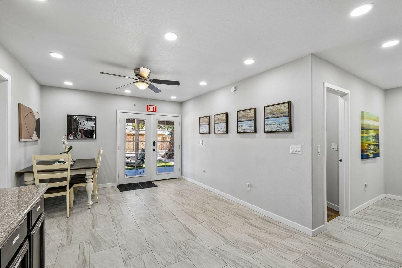 W Calavar Rd - Photo 5 of 13