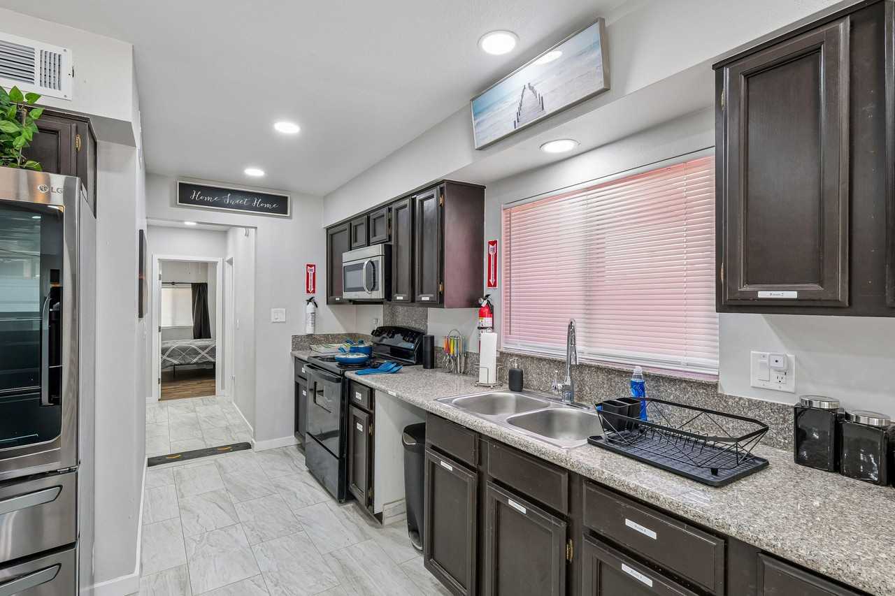 W Calavar Rd - Photo 7 of 13