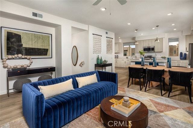 1561 W Vista Way - Photo 2 of 8