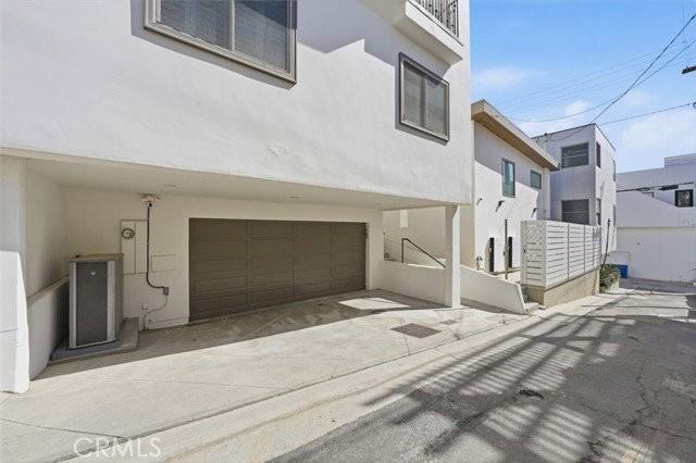 133 33rd St - Photo 2 of 6