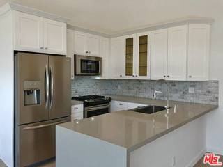 10560 Santa Monica Blvd #5 - Photo 3 of 8