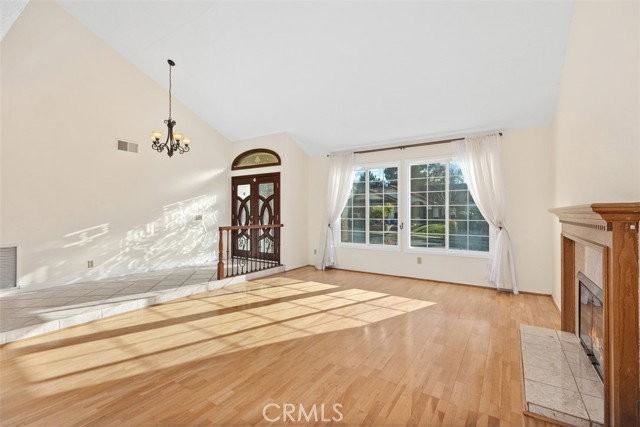 24001 Swallowtail Dr - Photo 3 of 8