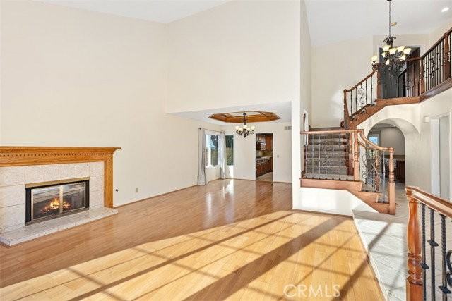 24001 Swallowtail Dr - Photo 4 of 8