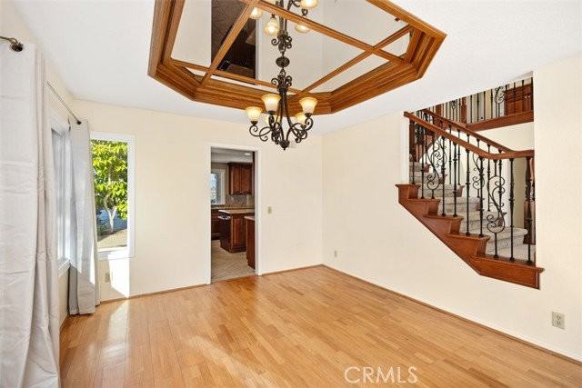 24001 Swallowtail Dr - Photo 5 of 8
