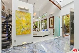 624 23rd St - Photo 4 of 8