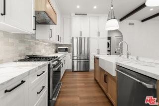 930 Lincoln Blvd #A - Photo 2 of 8