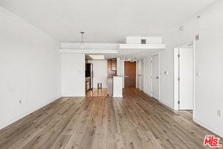 13700 Marina Pointe Dr #1206 - Photo 6 of 8