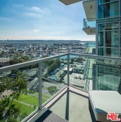 13700 Marina Pointe Dr #1725 - Photo 2 of 8