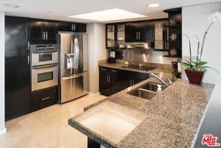 13700 Marina Pointe Dr #1725 - Photo 6 of 8