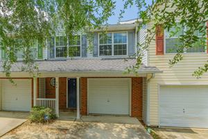 featured image of 304 Crooked Pine Trl