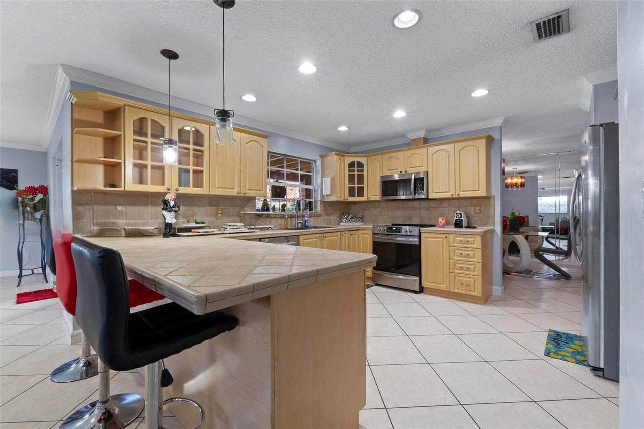 14012 Sw 38th Ter - Photo 7 of 8