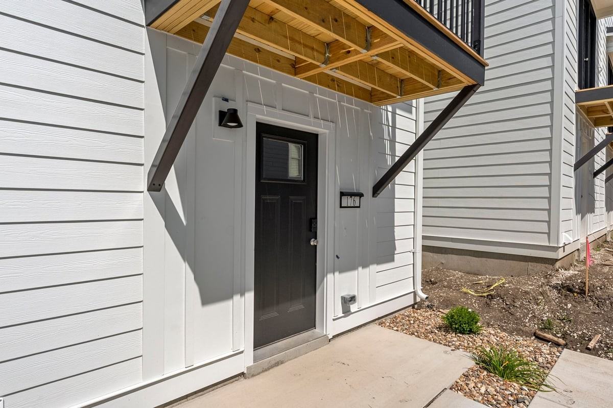 176 Canal Cottage Aly - Photo 2 of 50