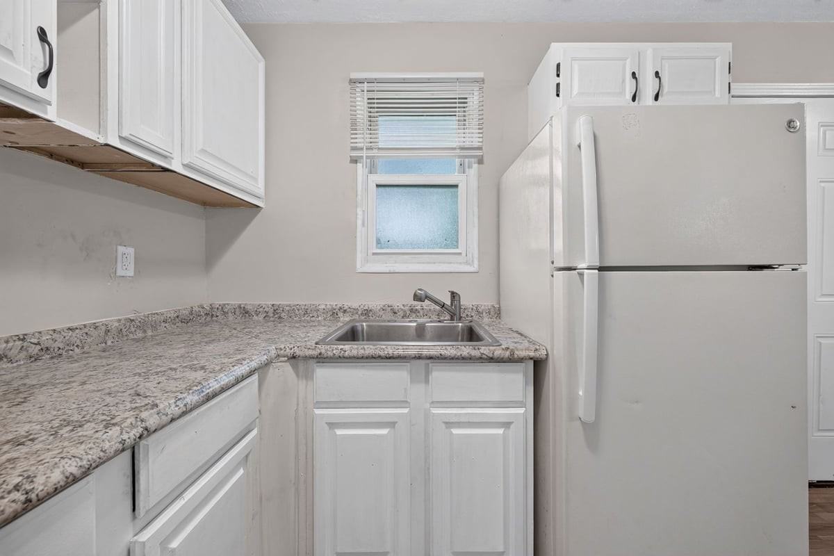 6 Amelia Dr - Photo 4 of 31
