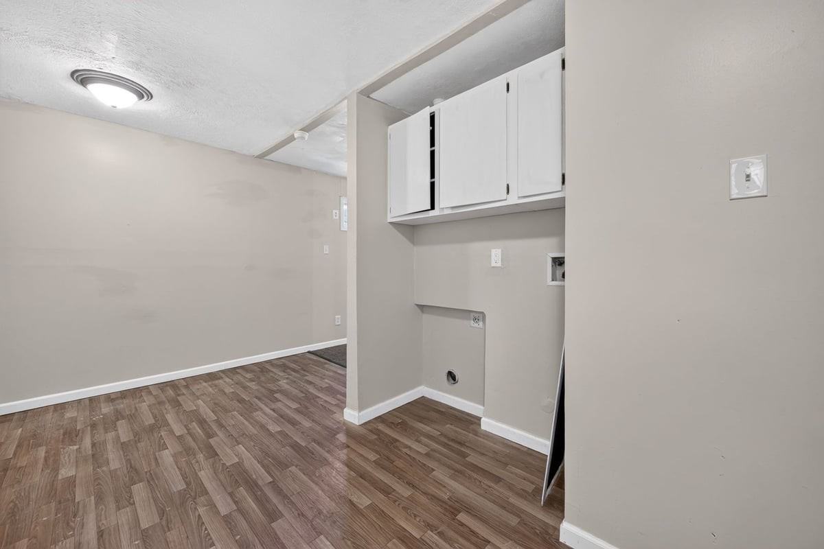 6 Amelia Dr - Photo 7 of 31