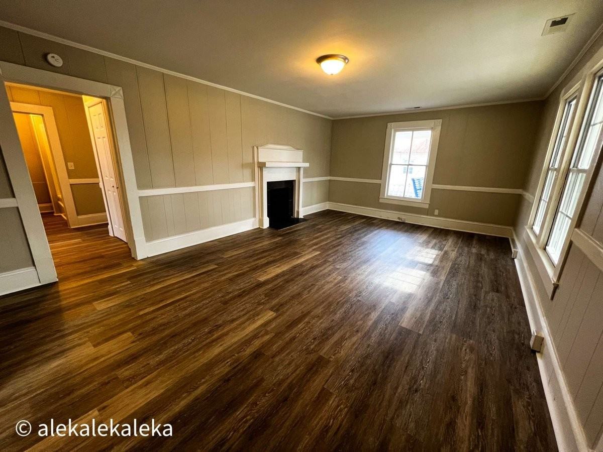 1113 W Webb Ave - Photo 4 of 18