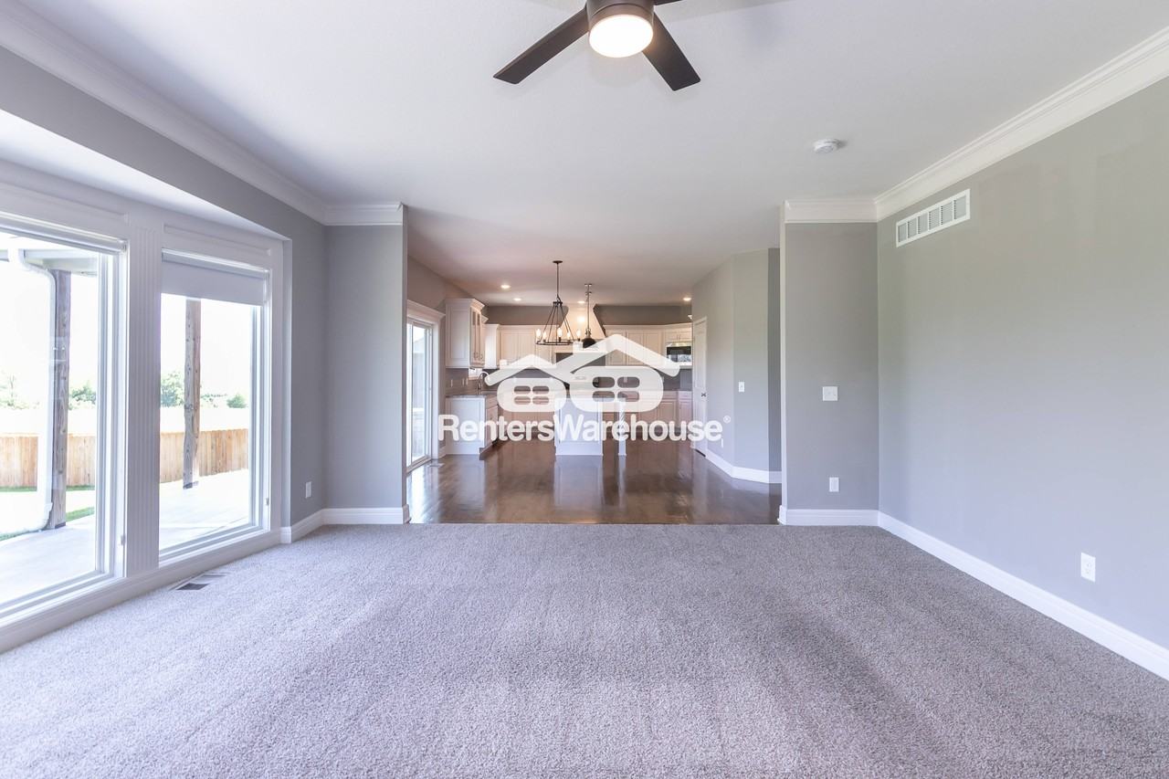 1312 Nw 95th St - Photo 7 of 31