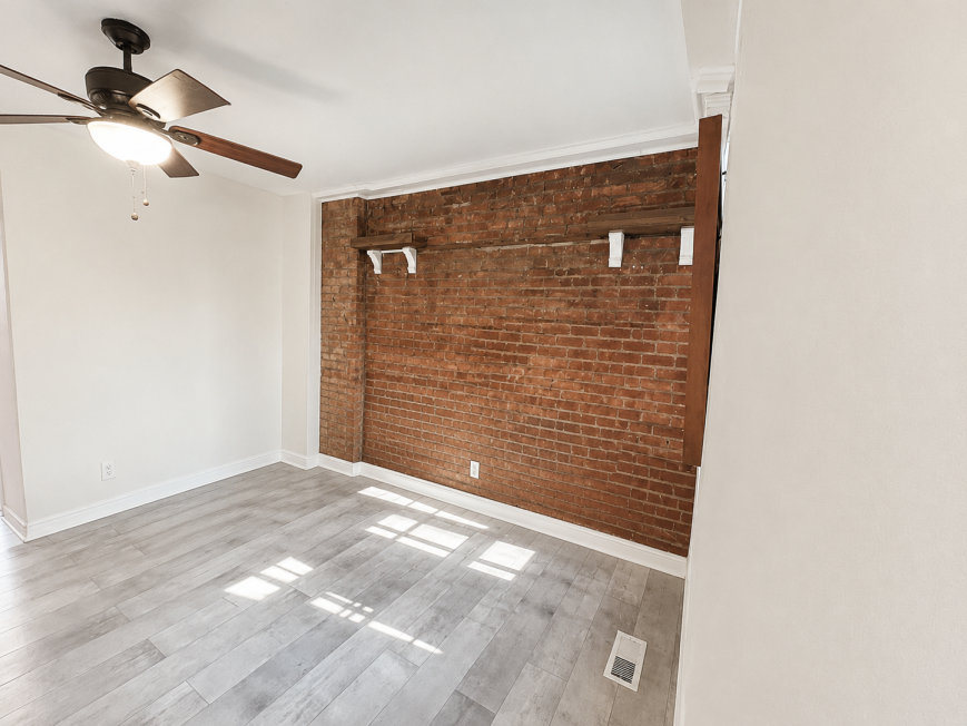 93 Grant Ave - Photo 4 of 8
