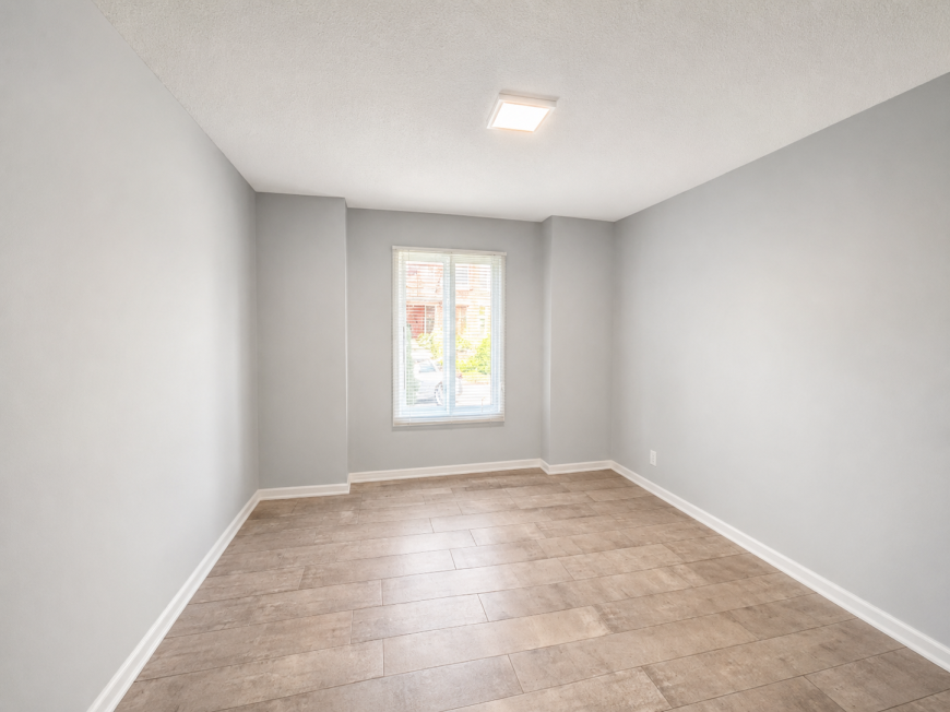 93 Grant Ave - Photo 5 of 8