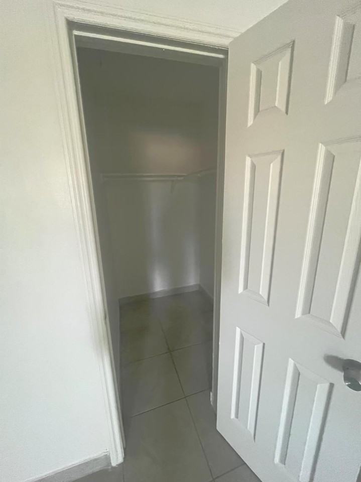 7116 Milwood Ave - Photo 3 of 4