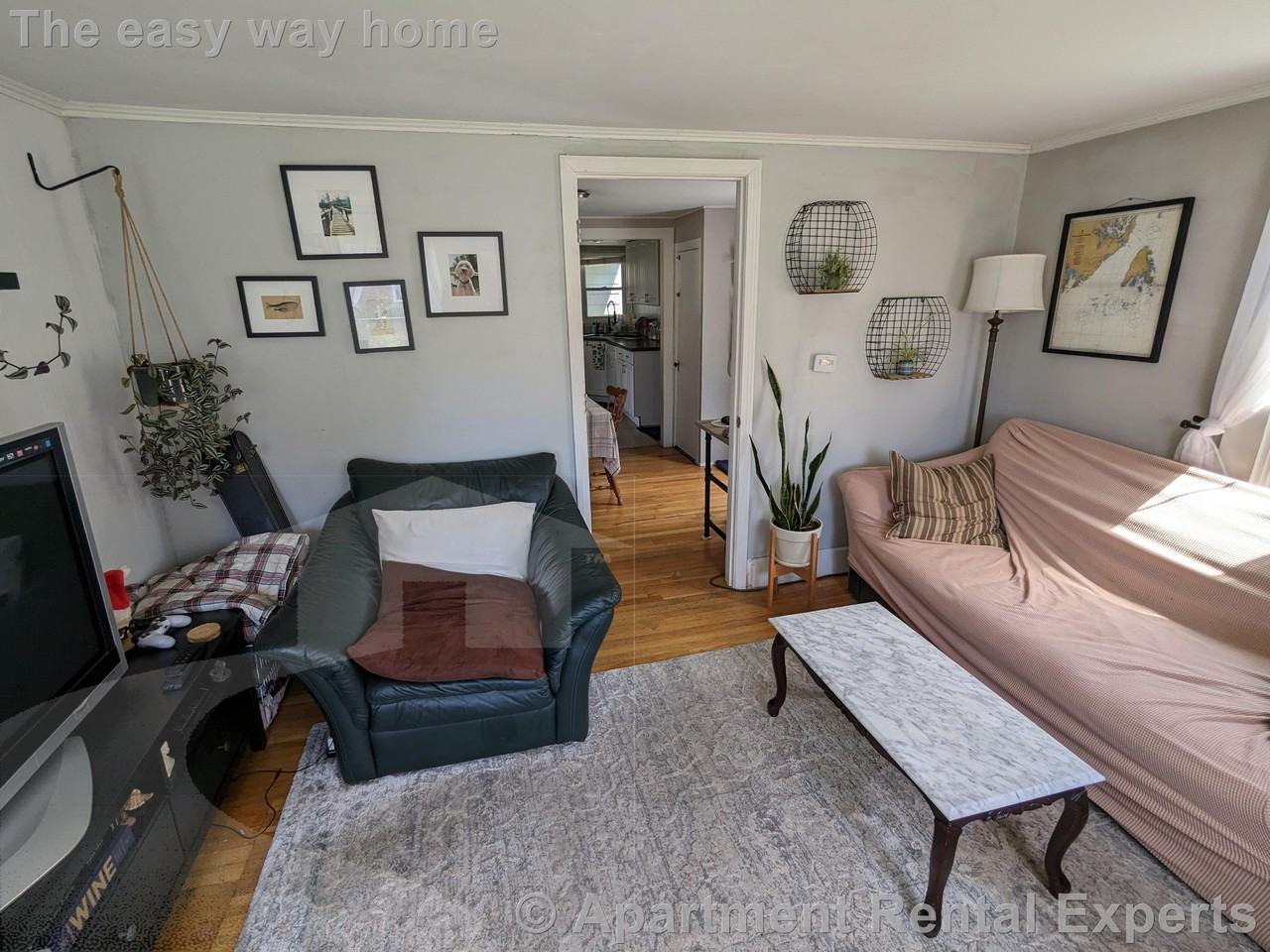140 Grove St - Photo 5 of 37
