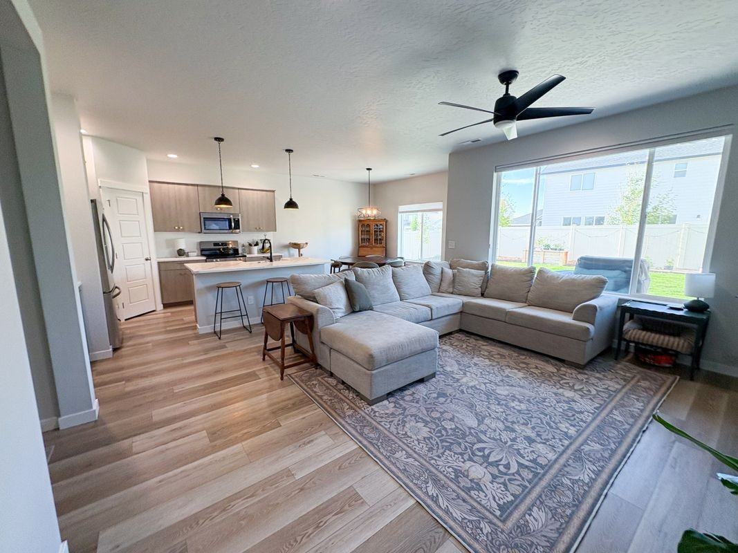 7040 W Redwood Creek Dr - Photo 2 of 22