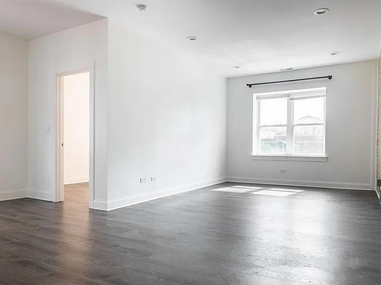 1524 N Ashland Ave #2N - Photo 5 of 15