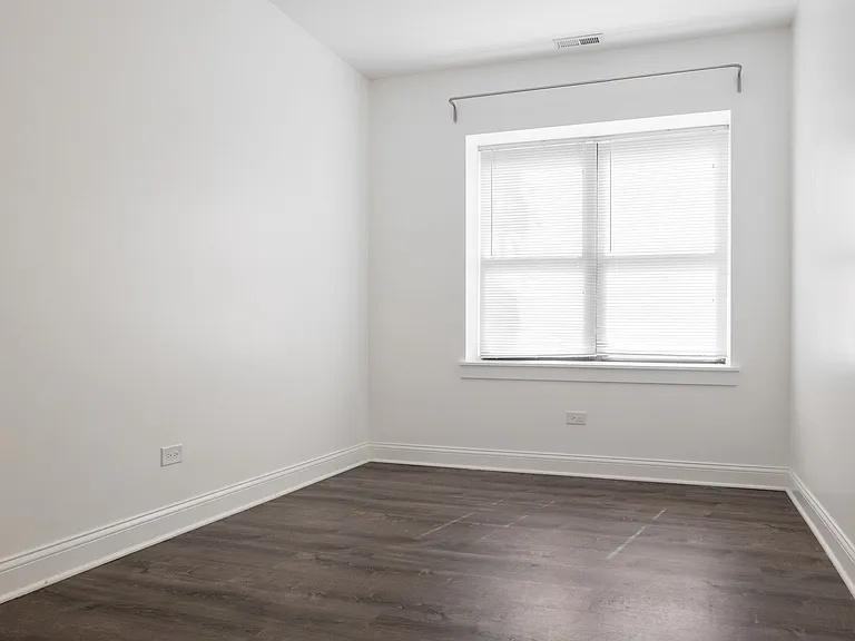 1524 N Ashland Ave #2N - Photo 7 of 15