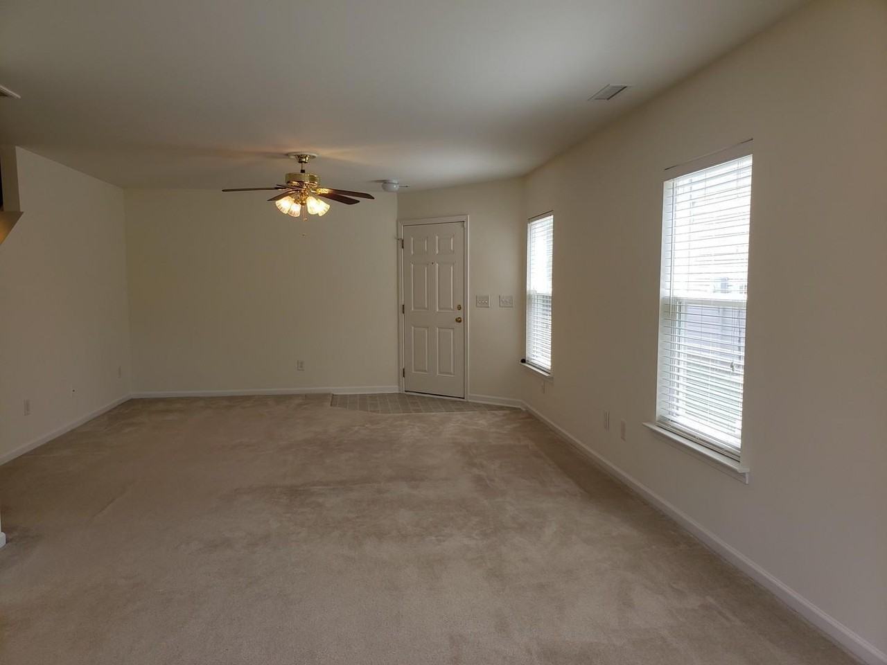 718 Delta Downs Dr - Photo 3 of 12
