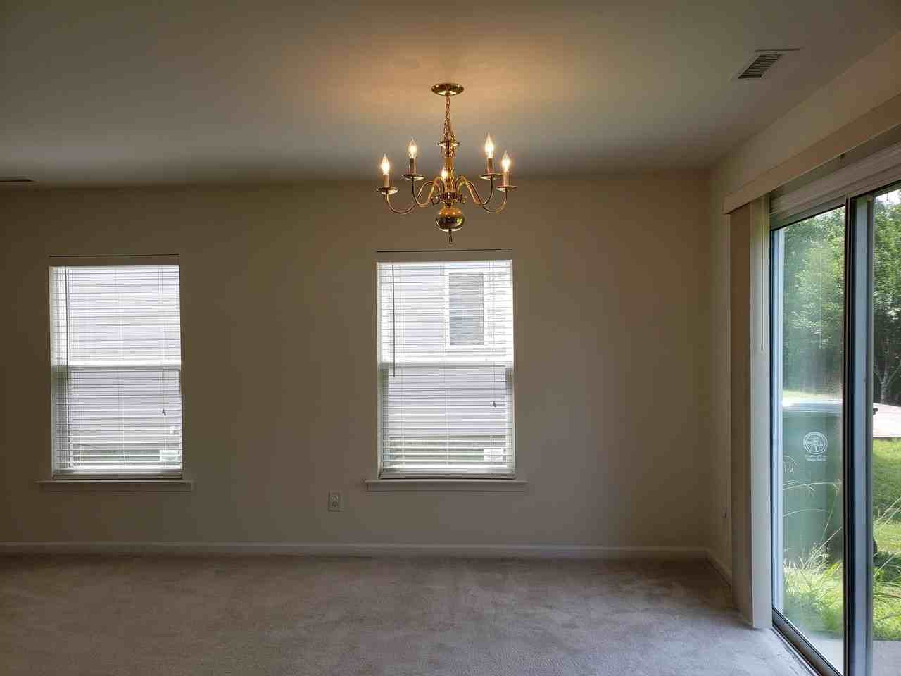 718 Delta Downs Dr - Photo 4 of 12