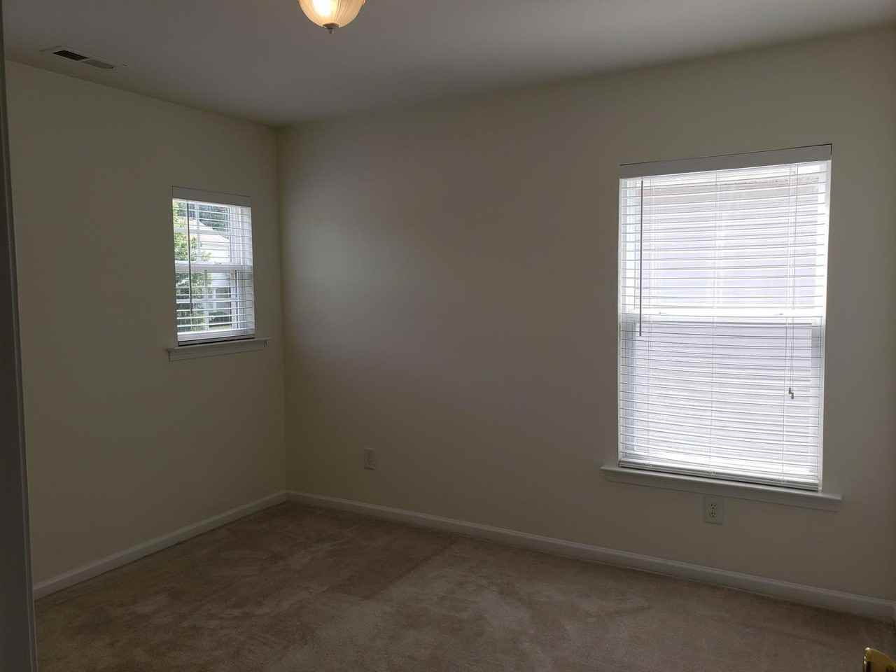 718 Delta Downs Dr - Photo 6 of 12
