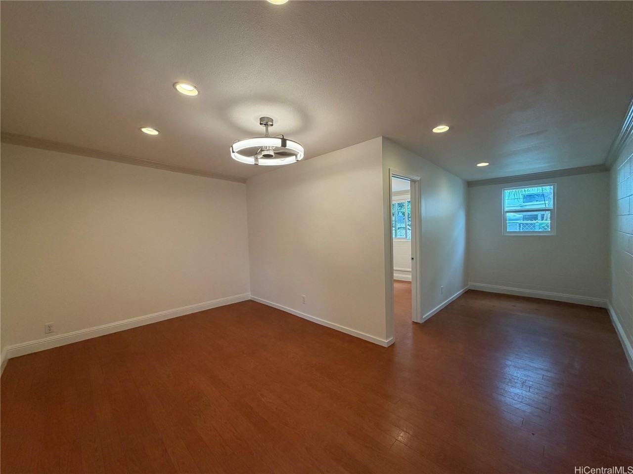 44 Westervelt St - Photo 3 of 8