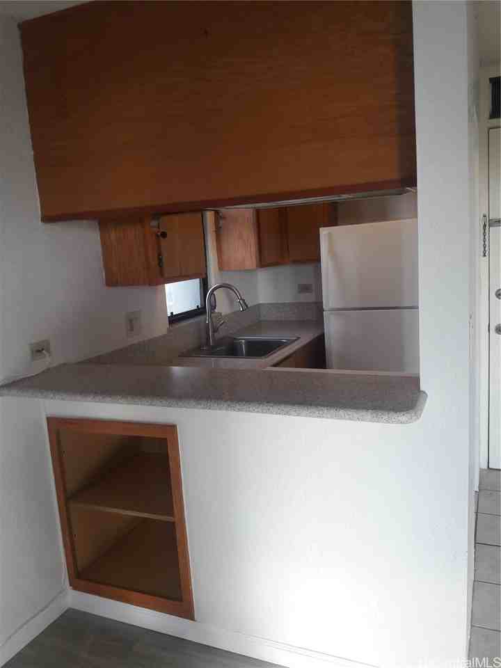 2100 Date St #501 - Photo 6 of 12