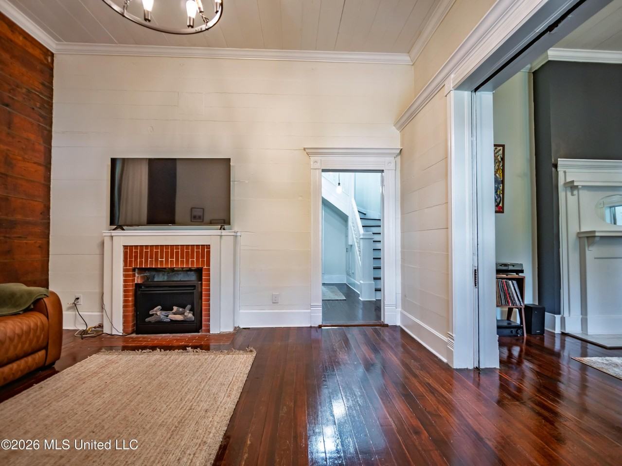 301 Market St - Photo 4 of 50