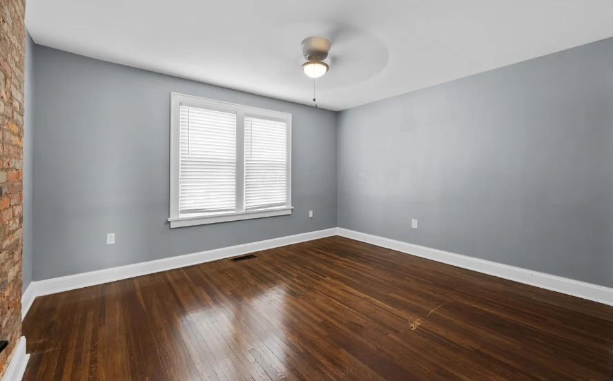 1230 Gilbert St - Photo 4 of 16