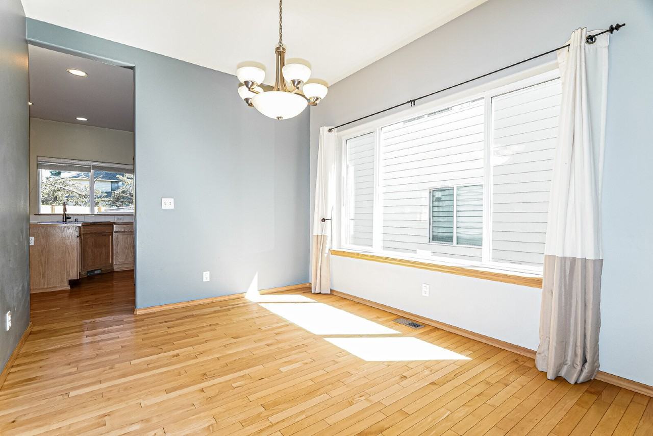 9014 Ne 176th St - Photo 3 of 15