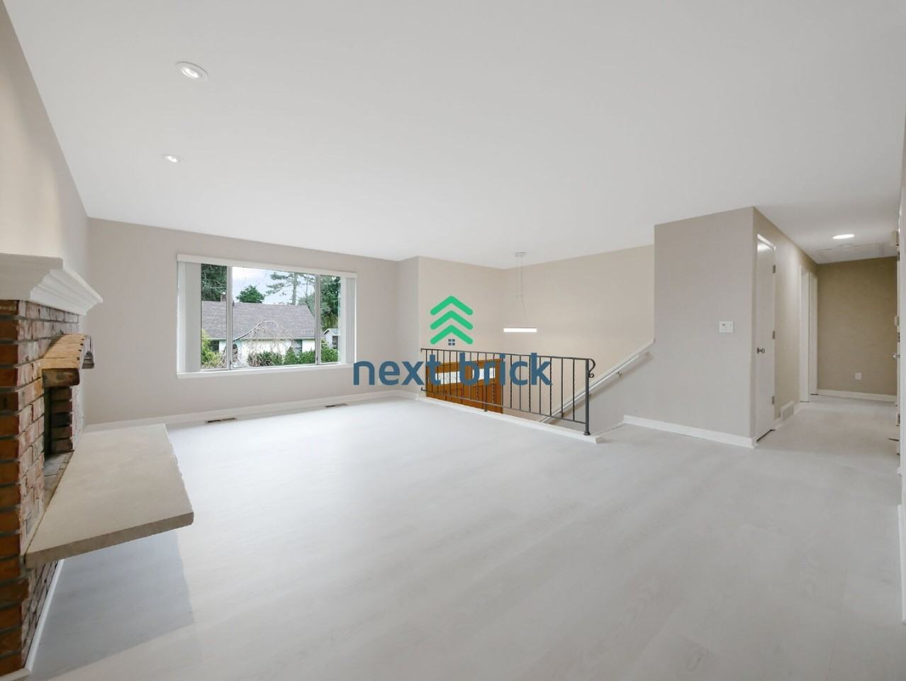 15458 4th Ave Ne - Photo 3 of 24
