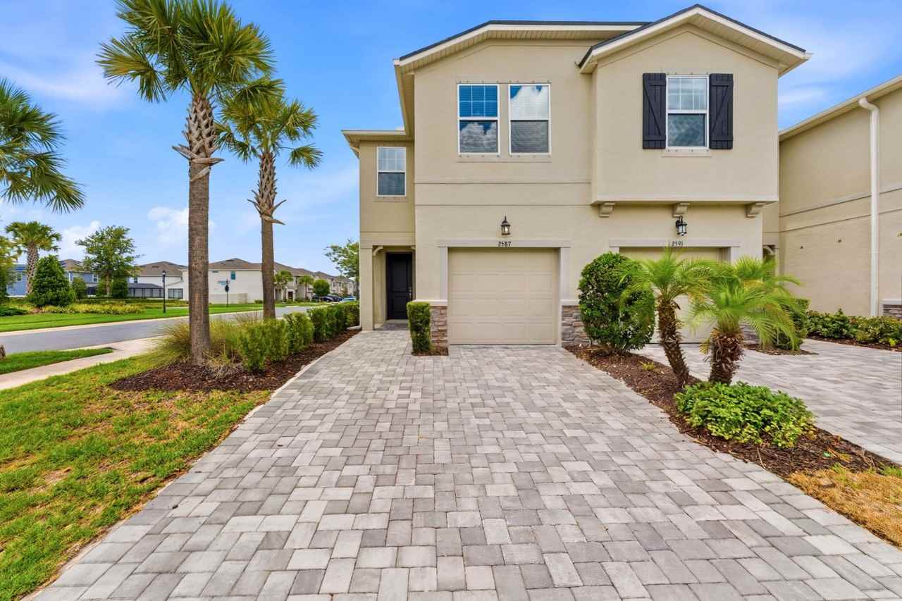 2587 Everglade Way - Photo 2 of 42