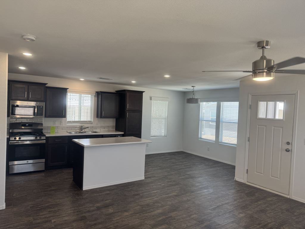 1111 N Lamb Blvd Spc 102 - Photo 3 of 30