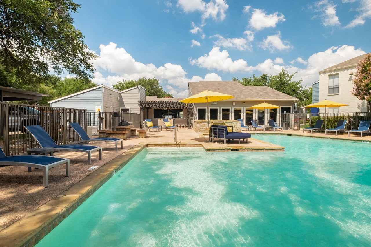 Enclave at Prestonwood - Photo 2 of 21