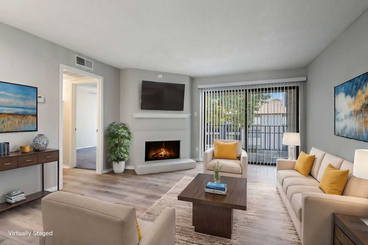 Prestonwood Apartments Homes - Photo 3 of 18