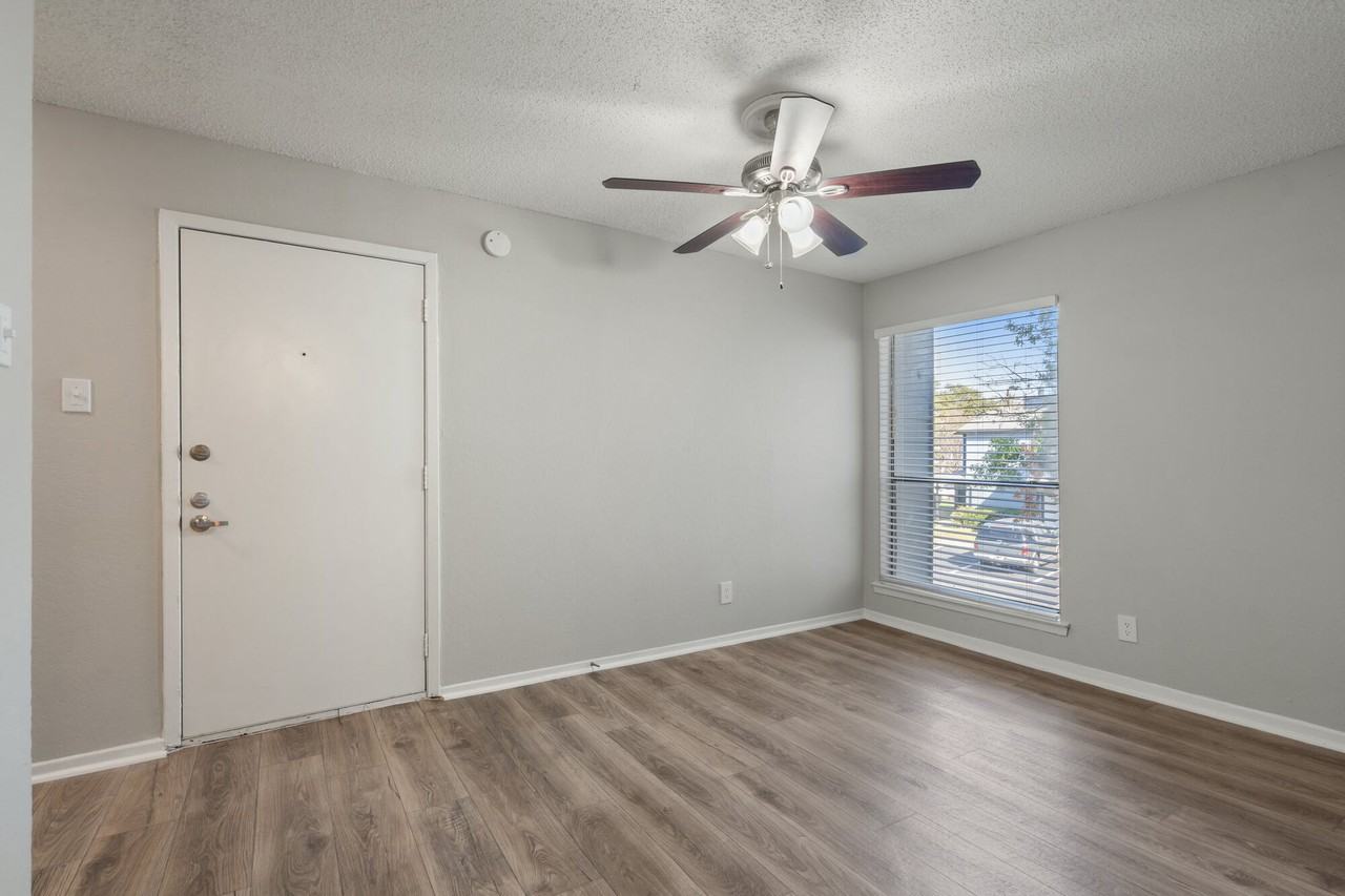 Prestonwood Apartments Homes - Photo 7 of 18