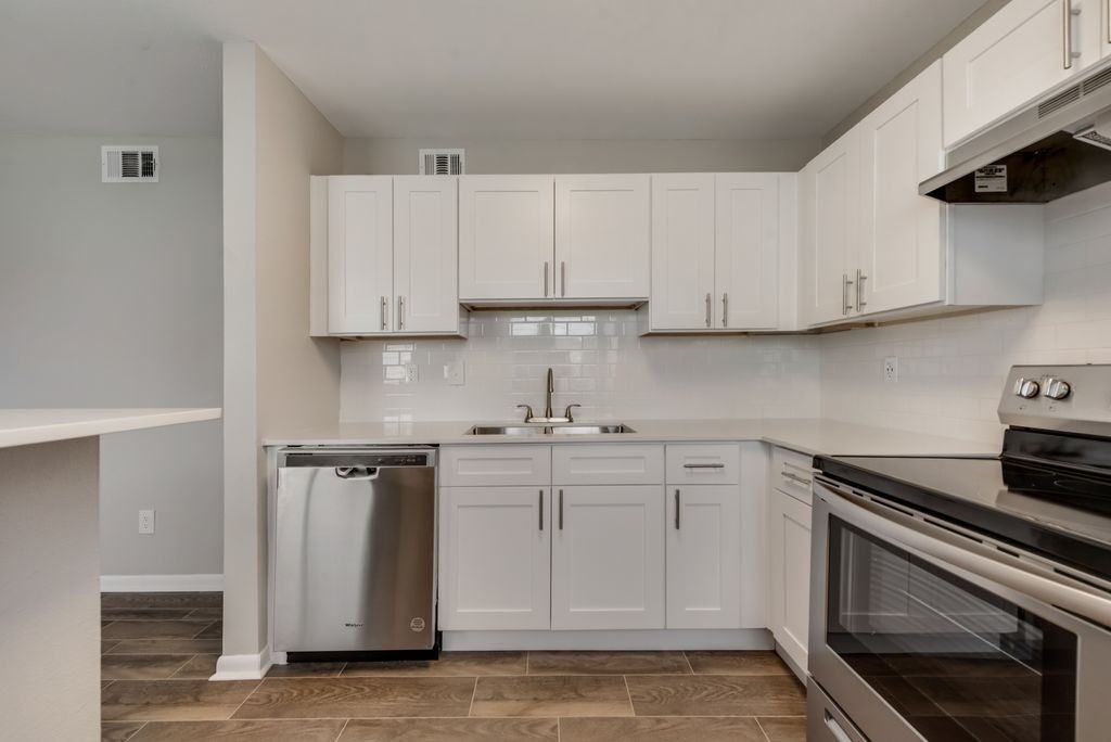 Willow Park - Photo 3 of 19