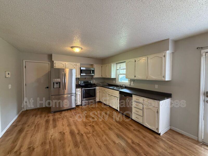 6124 S Farm Road - Photo 6 of 10